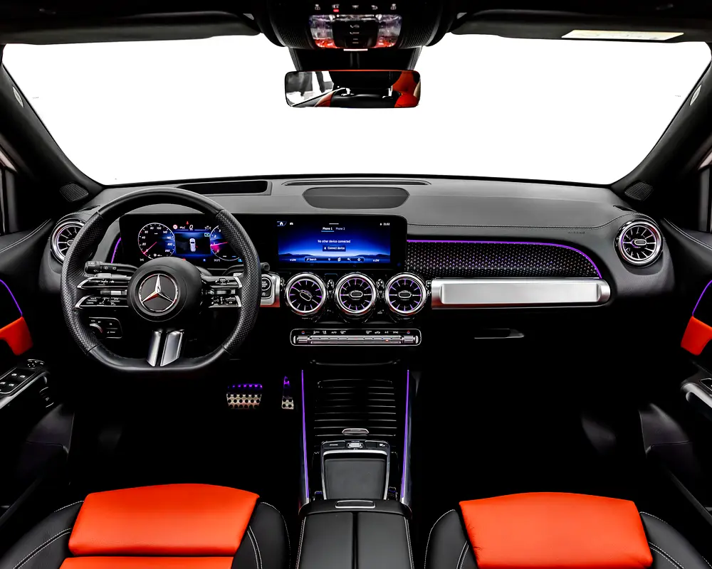 MERCEDES GLB250 - AMG KIT - 2025 - GCC - GARGASH WARRANTY AND SERVICE CONTRACT 5 Y or 105,000 km - Image 7