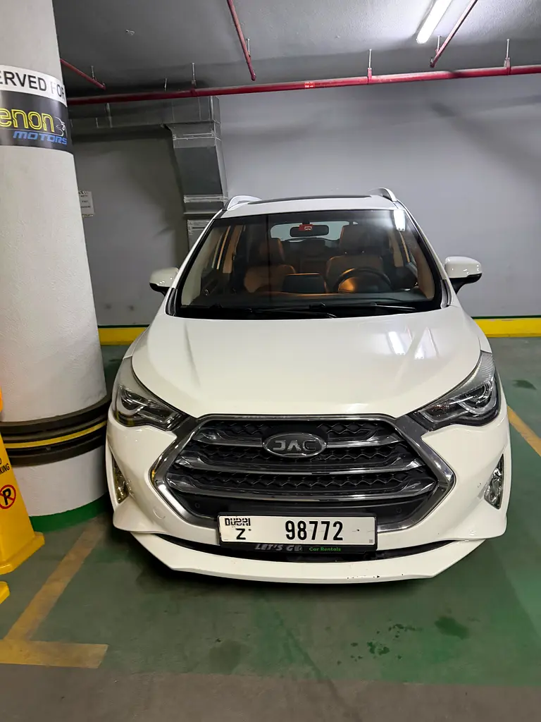 Gcc Specs, 75000 Km, Clean Car - Image 7