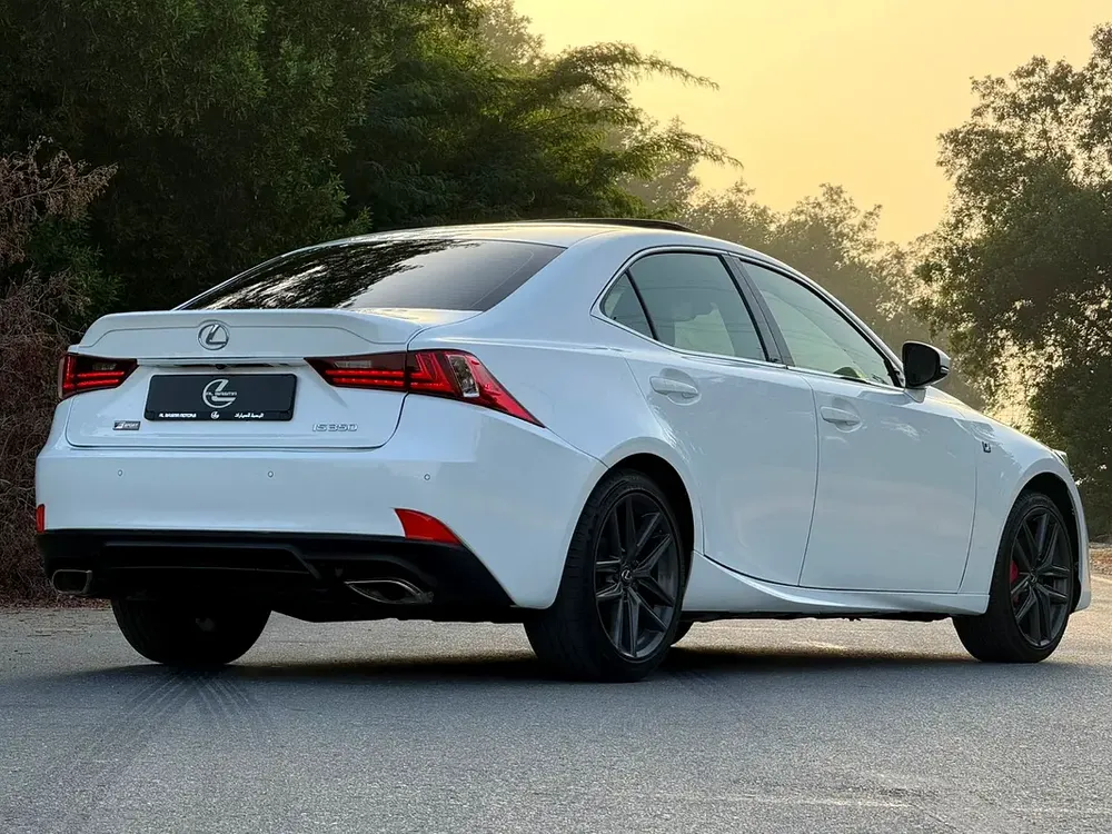 Lexus IS 350 F Sport 2019 | GCC Specs - Image 5
