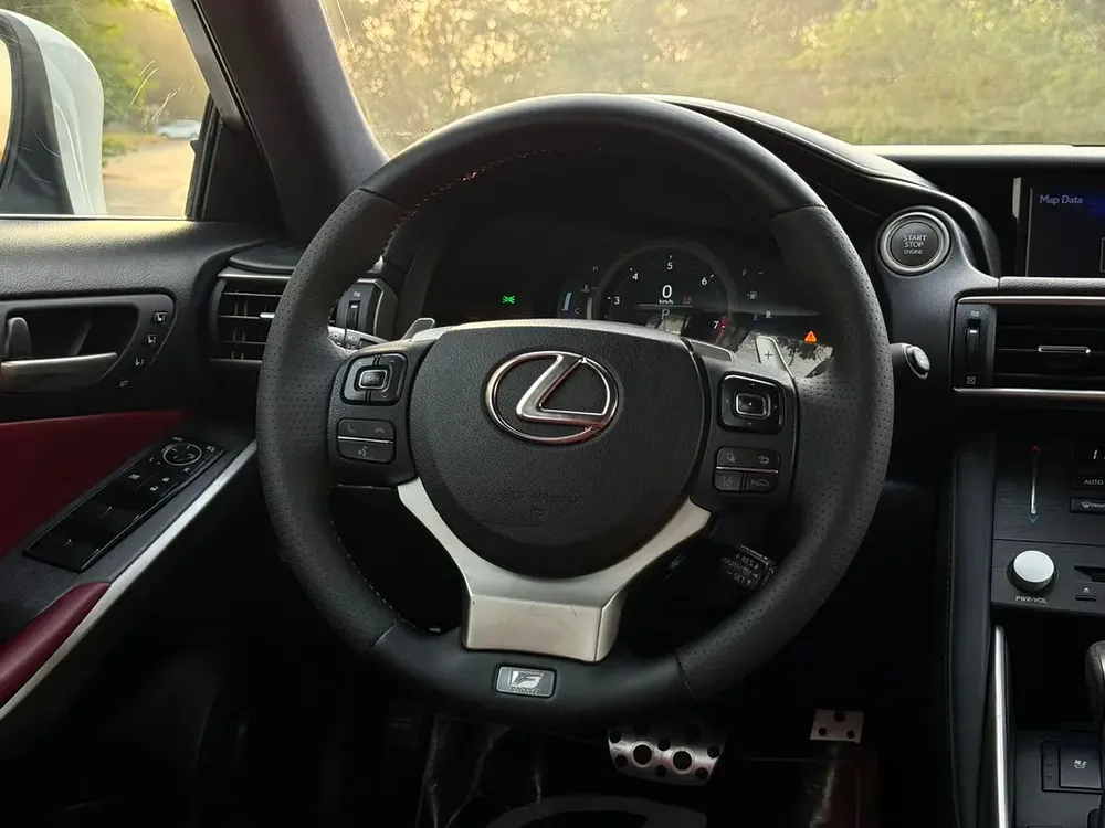 Lexus IS 350 F Sport 2019 | GCC Specs - Image 9