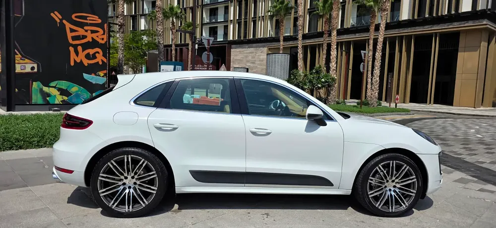 2015 Porsche Macan S-Excellent Condition - Image 5