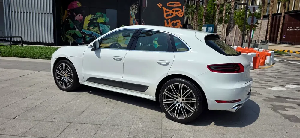 2015 Porsche Macan S-Excellent Condition - Image 9