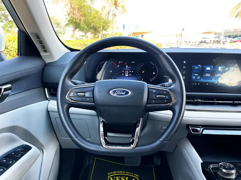 UNLIMITED MILEAGE WARRANTY / LEATHER SEAT + NAVIGATION + CAMERA + BLIND SPOT  / IN HOUSE FINANCE - Image 11