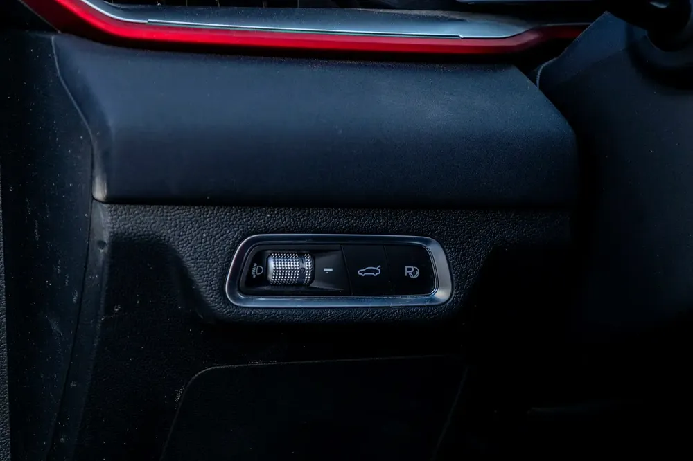 AED 951 Monthly | Geely Coolray GF 1.5L | GCC | Zero Down Payment | Warranty up to 36 Months - Image 9