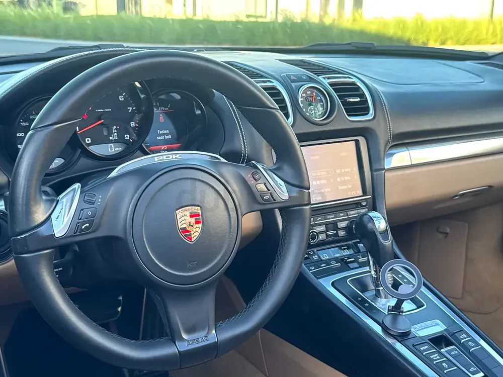 Porsche Boxster GCC 2015 - In Perfect Condition - Image 17