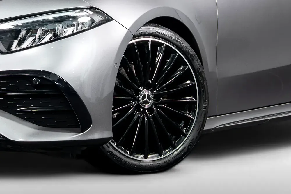 0% DP | AED 1,940 P/M | EMC Mercedes-Benz Warranty - Image 8