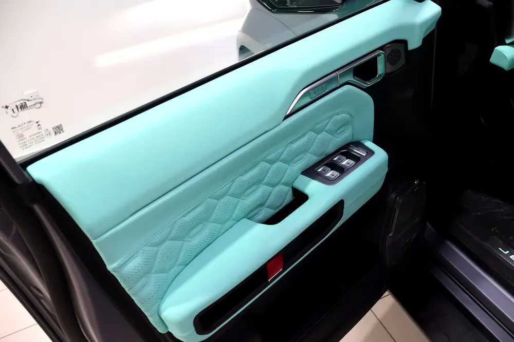 2025!! Jetour T2 || Defender Body Kit || 5 years Warranty || star roof || Interior Tiffany Blue - Image 14