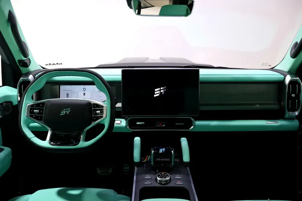 2025!! Jetour T2 || Defender Body Kit || 5 years Warranty || star roof || Interior Tiffany Blue - Image 6