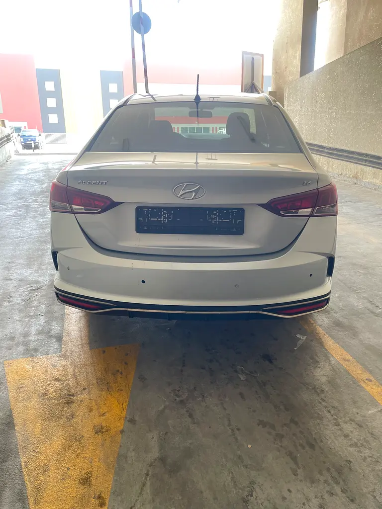 2021 Accent - Image 4