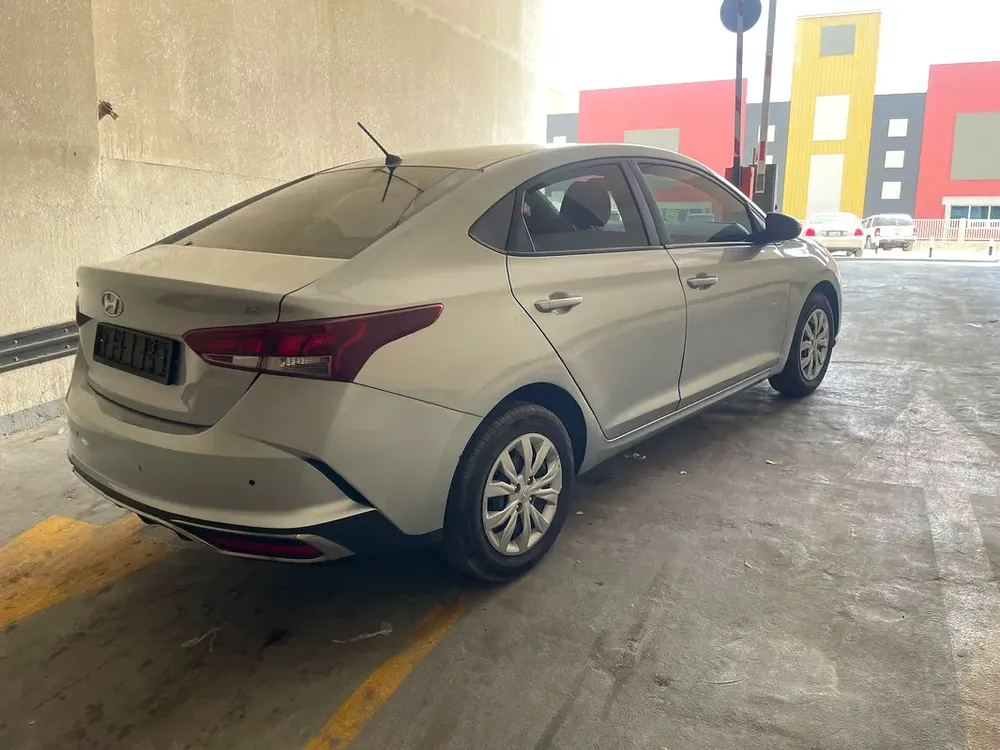 2021 Accent - Image 5