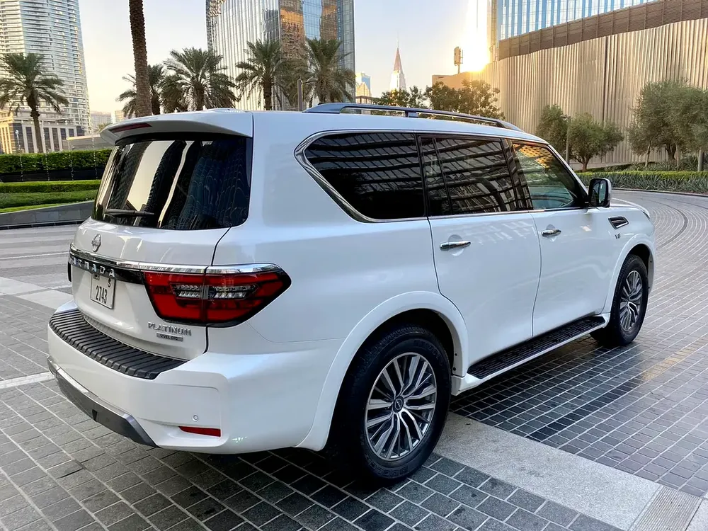 Nissan Armada SL 2021 - American Specs - GCC Car - Image 4