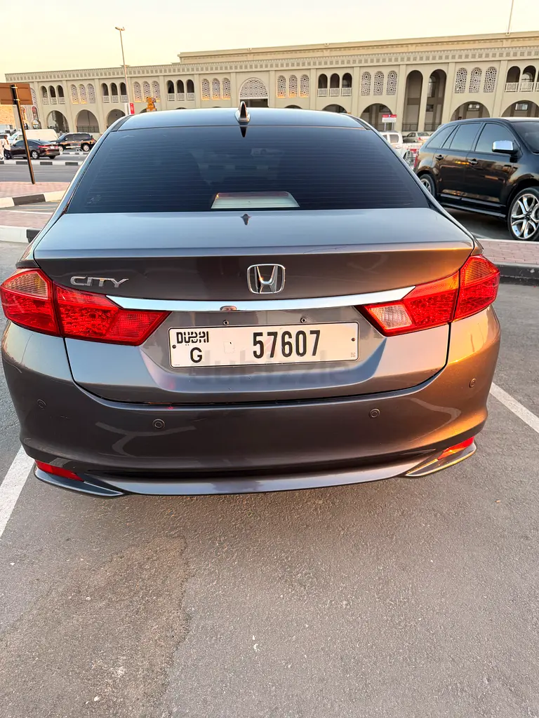 Honda City 2017 LX Sport - GCC Specs - Excellent Condition - Image 11