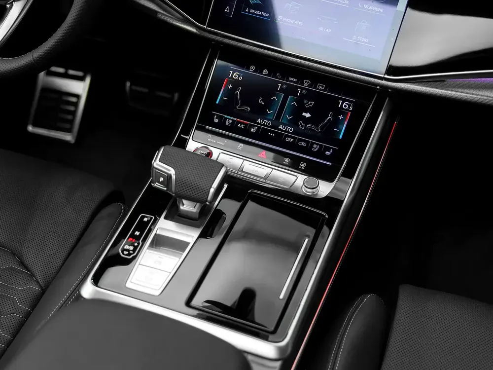 PERFORMANCE RSQ8 2025 SAKHIR GOLD - UNDER WARRANTY - ONLY 2500 KM - TOP SPEC - Image 13