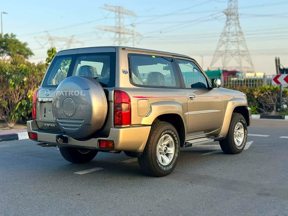 2024 Nissan Patrol Safari Super Safari - GCC Specs - Brand New - Image 12