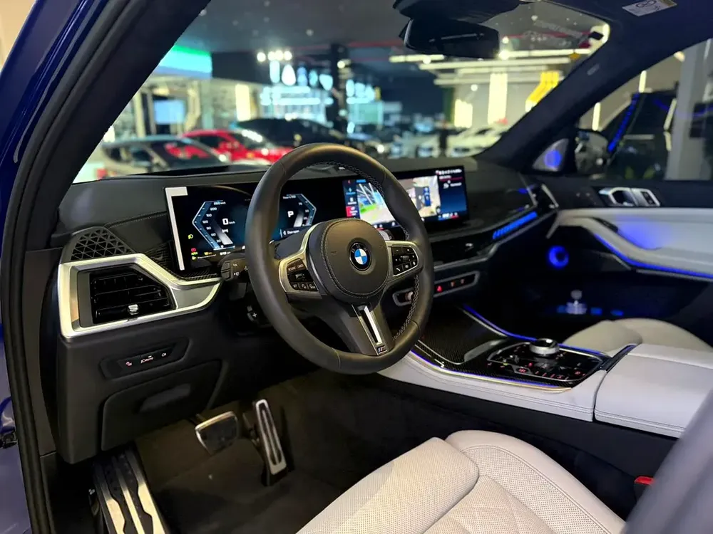 2025 BMW X5 M60i xDrive | GCC Specs | Mint Condition | Warranty and Service till 2030 from AGMC - Image 14