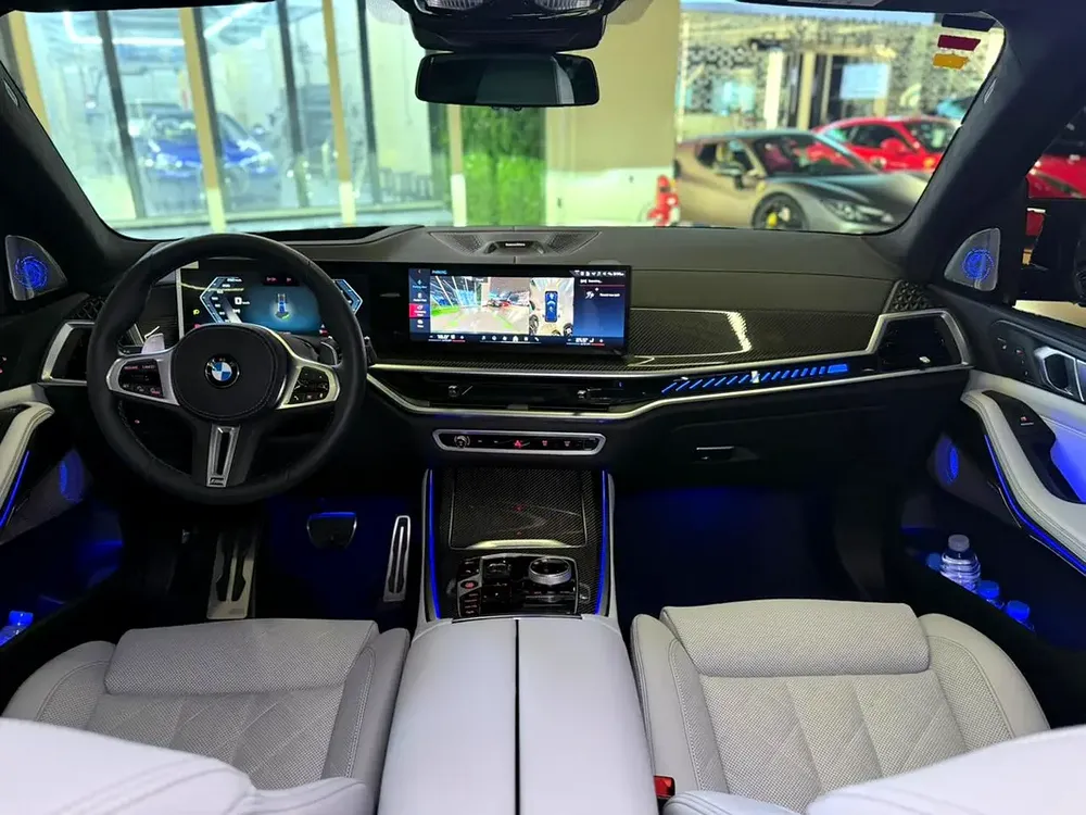 2025 BMW X5 M60i xDrive | GCC Specs | Mint Condition | Warranty and Service till 2030 from AGMC - Image 9