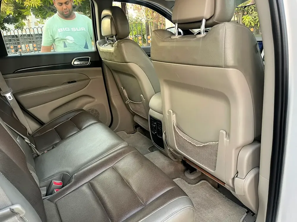 Jeep Cherokee Limited 2013 - GCC Specs - Image 11