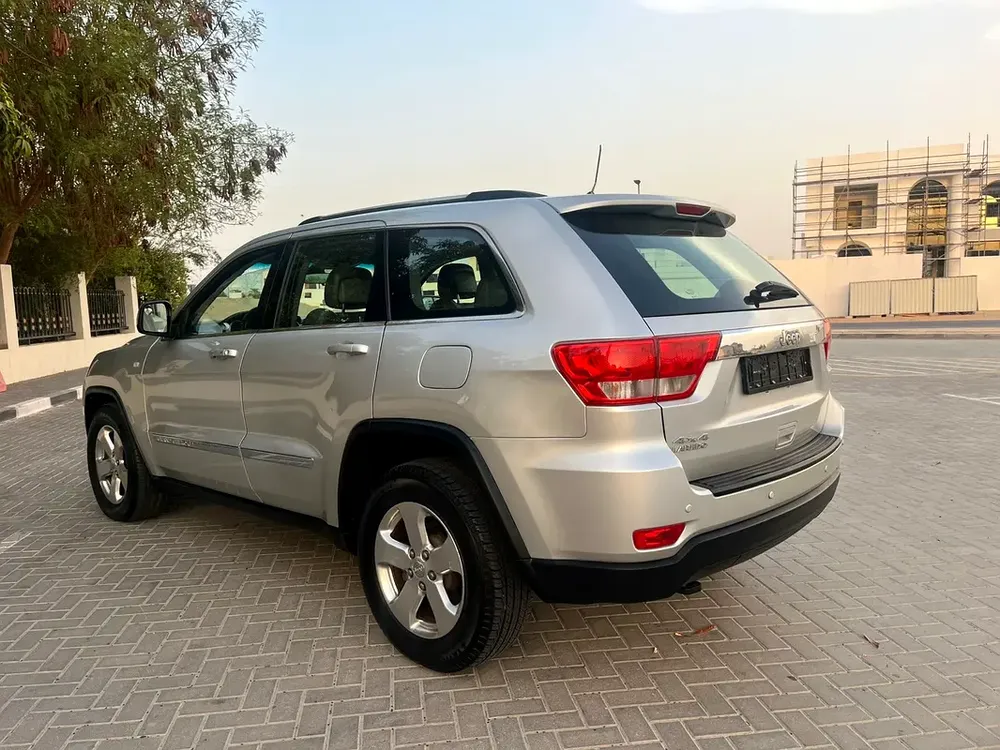 Jeep Cherokee Limited 2013 - GCC Specs - Image 6