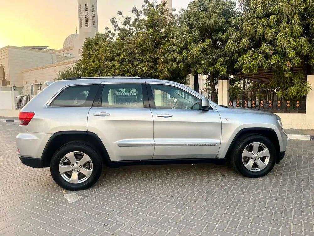 Jeep Cherokee Limited 2013 - GCC Specs - Image 7