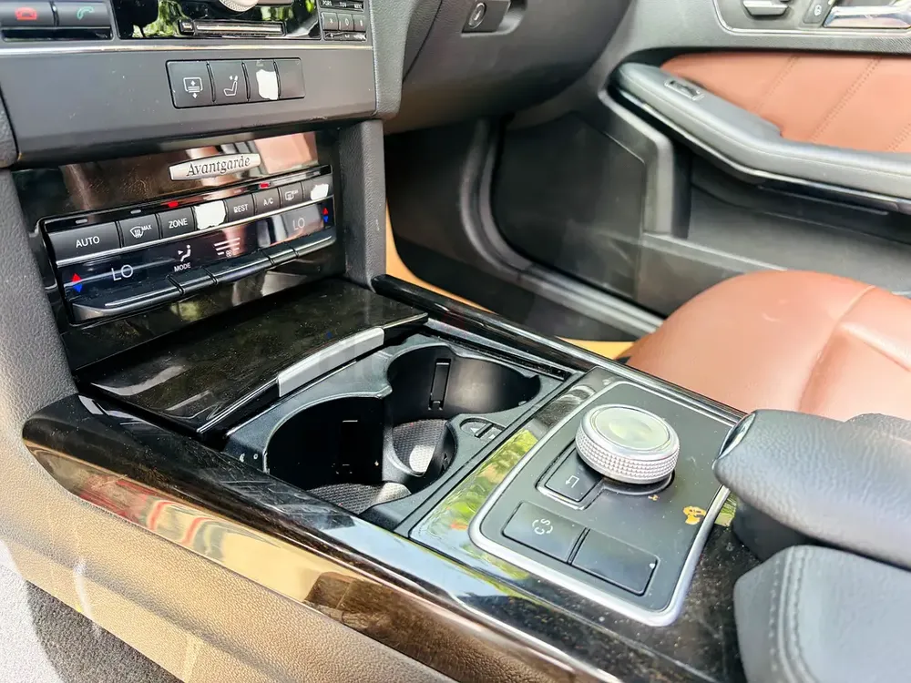 Mercedes-Benz E-Class E 300 2010 GCC Specs - Image 8