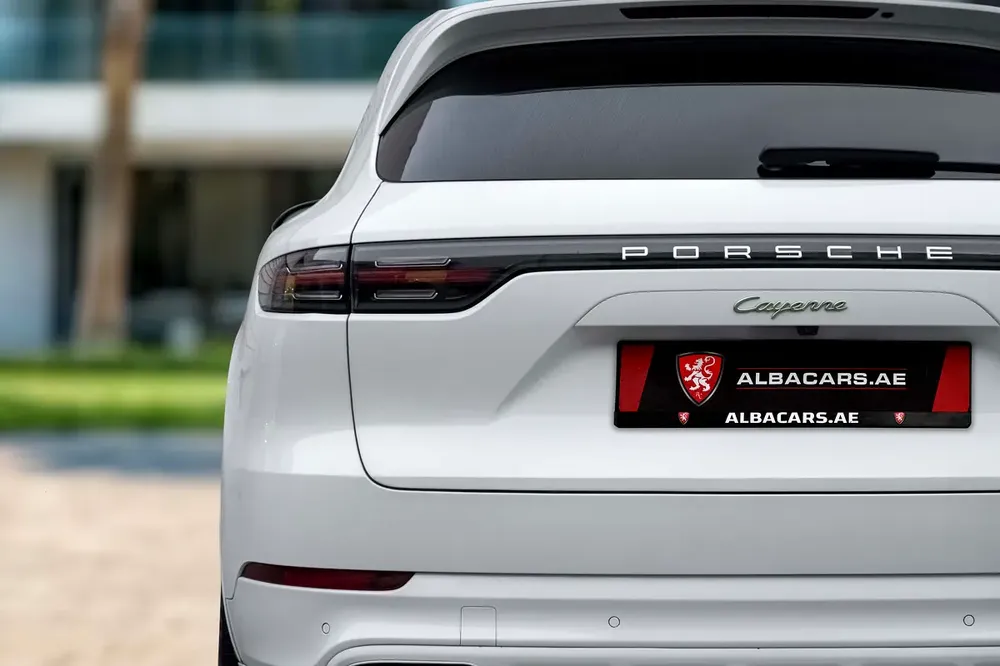 3,525 P.M |  Cayenne E-Hybrid | 0% Downpayment | Immaculate Condition! - Image 6