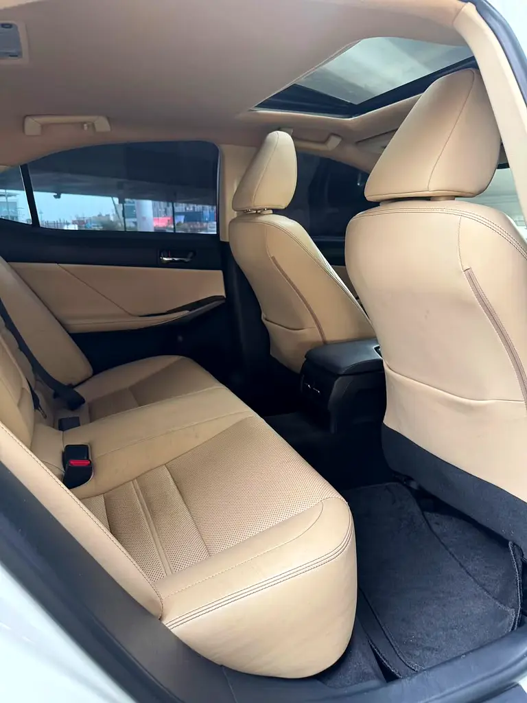 2014 Lexus IS250 - Image 20