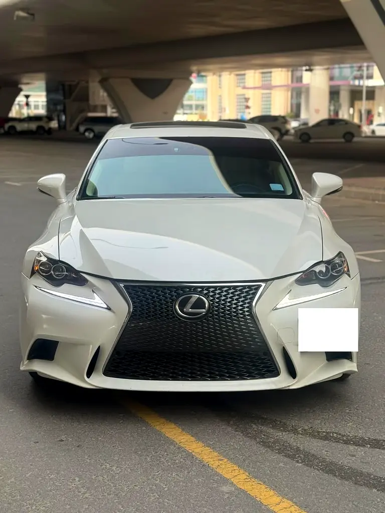 2014 Lexus IS250 - Image 5