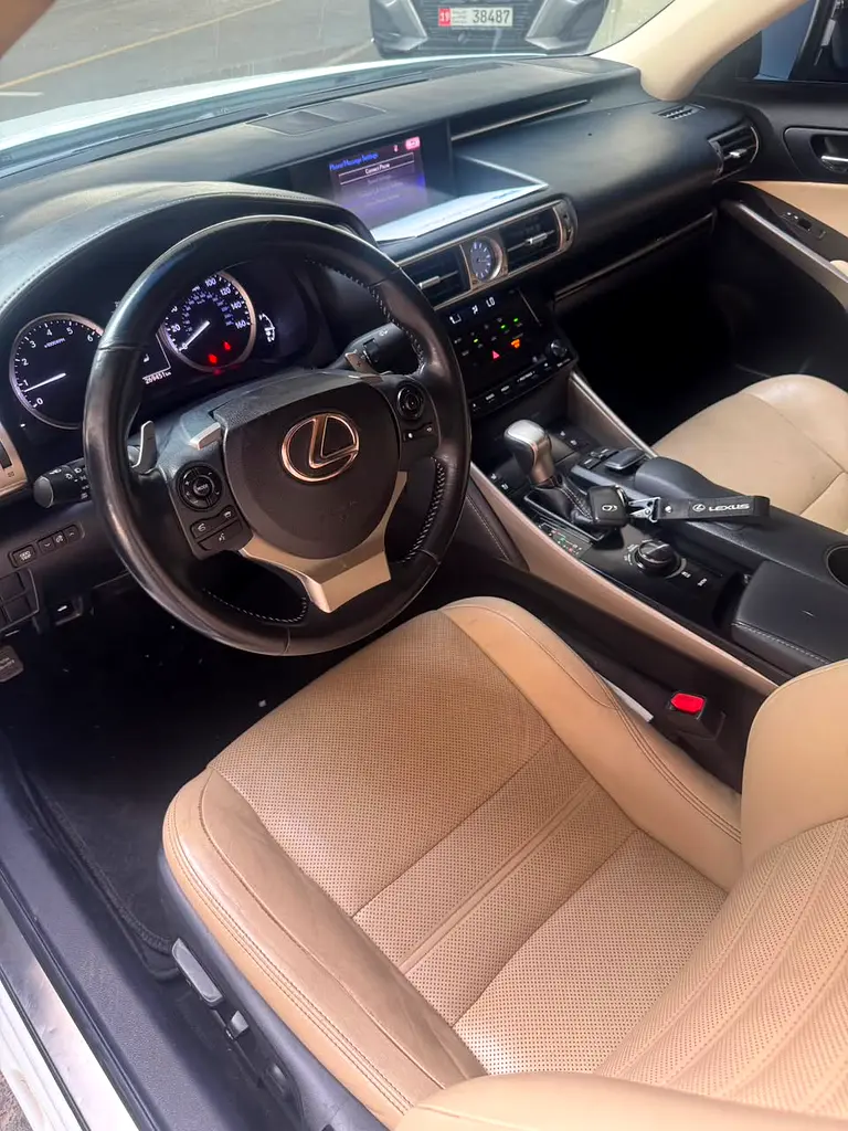 2014 Lexus IS250 - Image 7