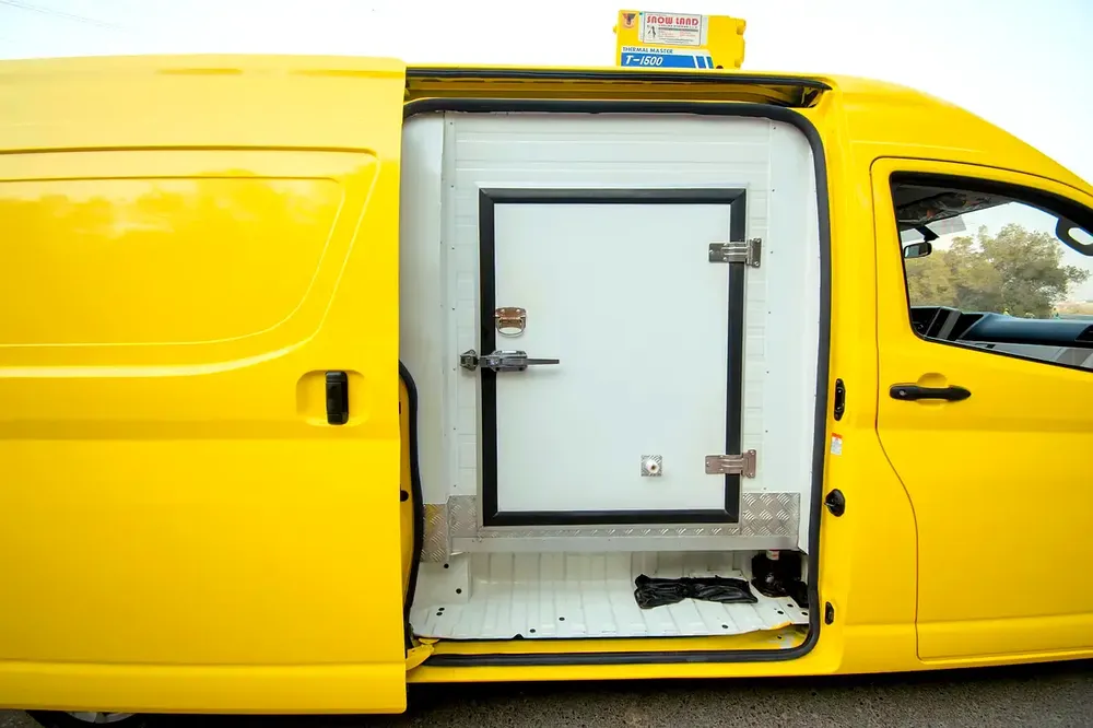 High Roof | Manual | Freezer Van | GCC Specs | Ref#T03514 - Image 7