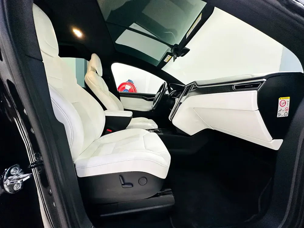 TESLA MODEL X DUAL MOTOR 100D 2017 GCC SPECS - Image 15