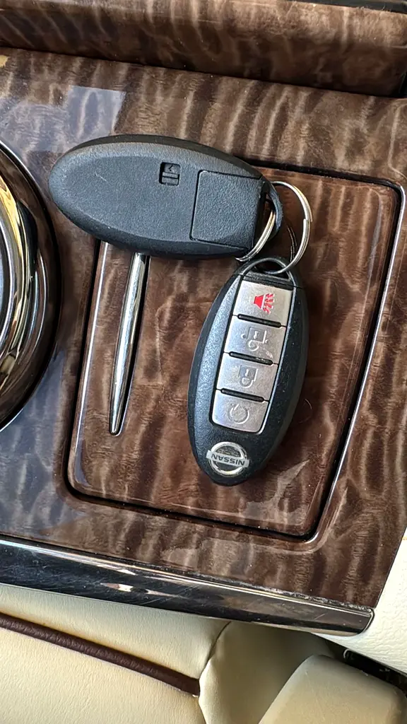 Nissan Patrol LE Platinum City 2019 - GCC Specs - Perfect Condition - Image 12