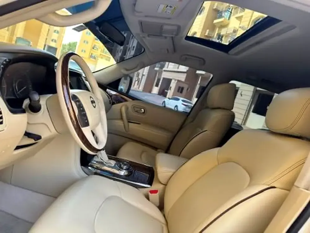 Nissan Patrol LE Platinum City 2019 - GCC Specs - Perfect Condition - Image 8