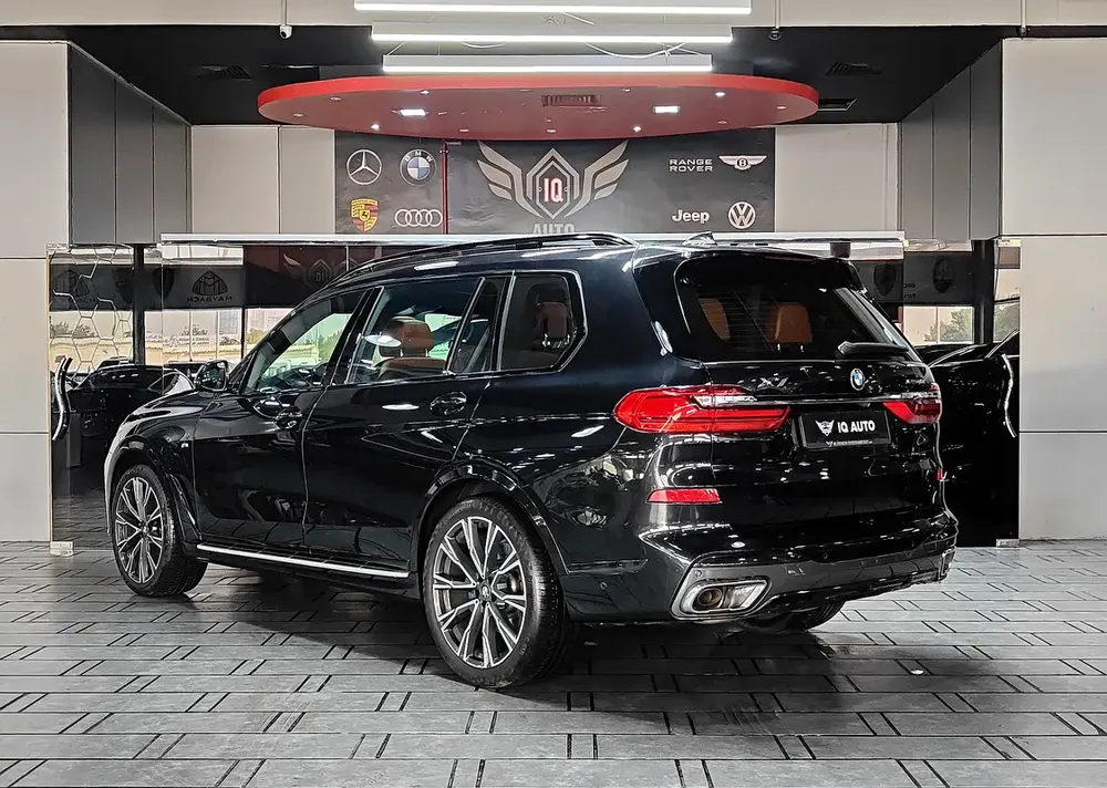 AED 2,015 P.M | 2019 BMW X7 xDrive40i M Sport | Under Warranty and BMW Service Contract | GCC | - Image 6