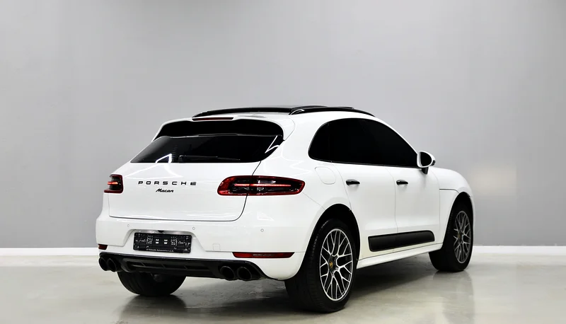 0 AED Monthly Installment | GCC | 2 Years Warranty + Free Insurance + Registration | Ref#B07537 - Image 4