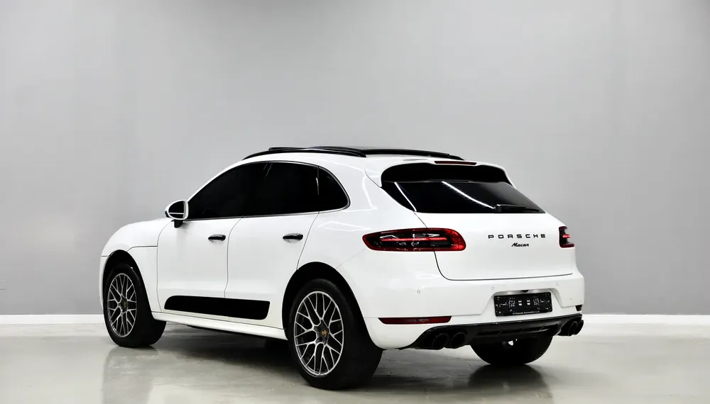 0 AED Monthly Installment | GCC | 2 Years Warranty + Free Insurance + Registration | Ref#B07537 - Image 6