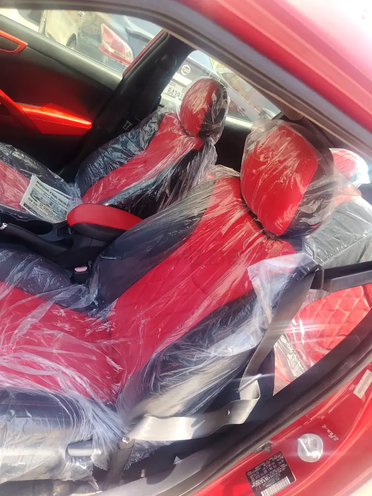 2013 Hyundai Veloster for Sale – Red - Image 5
