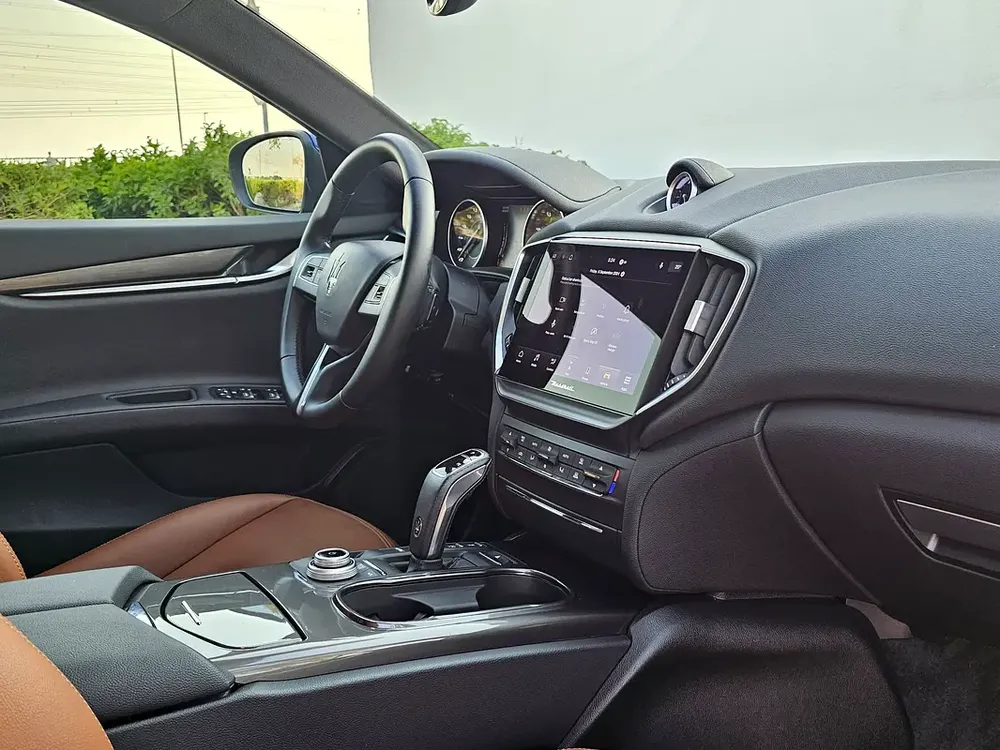 2021 Maserati Ghibli GT Hybrid - GCC Specs - Image 14