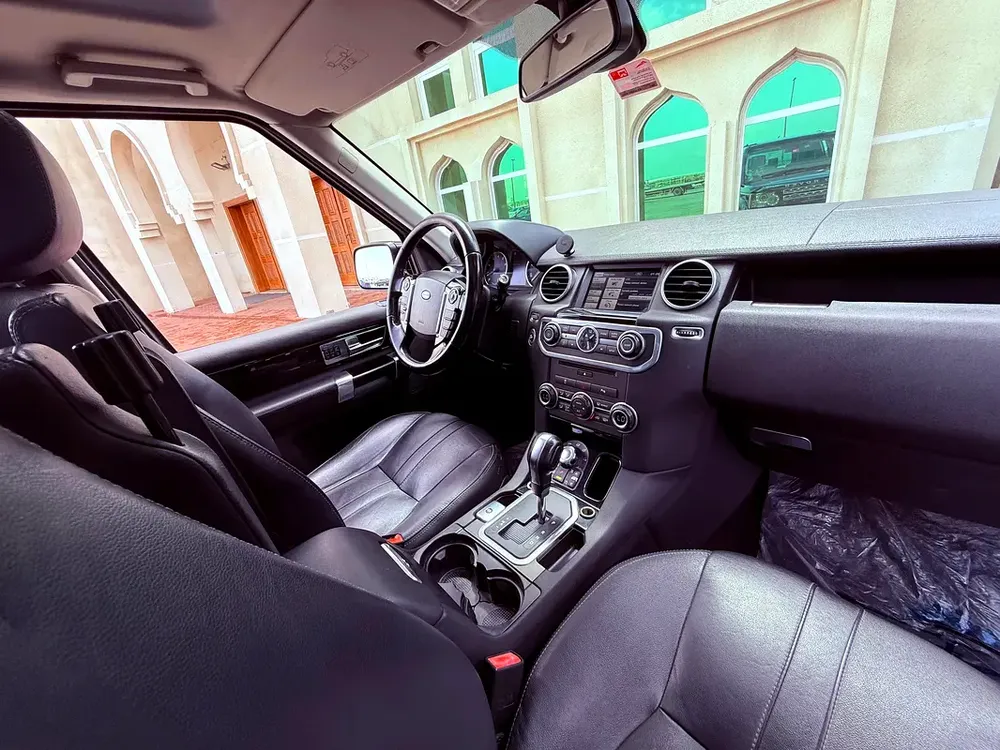Land Rover LR4 HSE 2013 - GCC Specs - Well Maintained - Image 10
