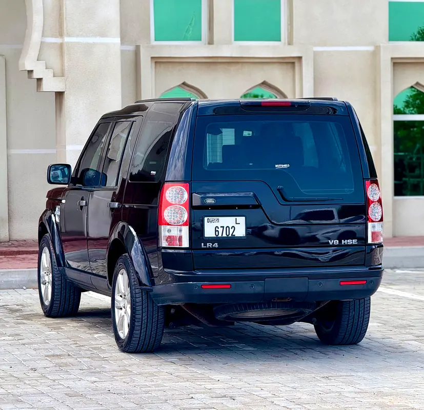 Land Rover LR4 HSE 2013 - GCC Specs - Well Maintained - Image 6