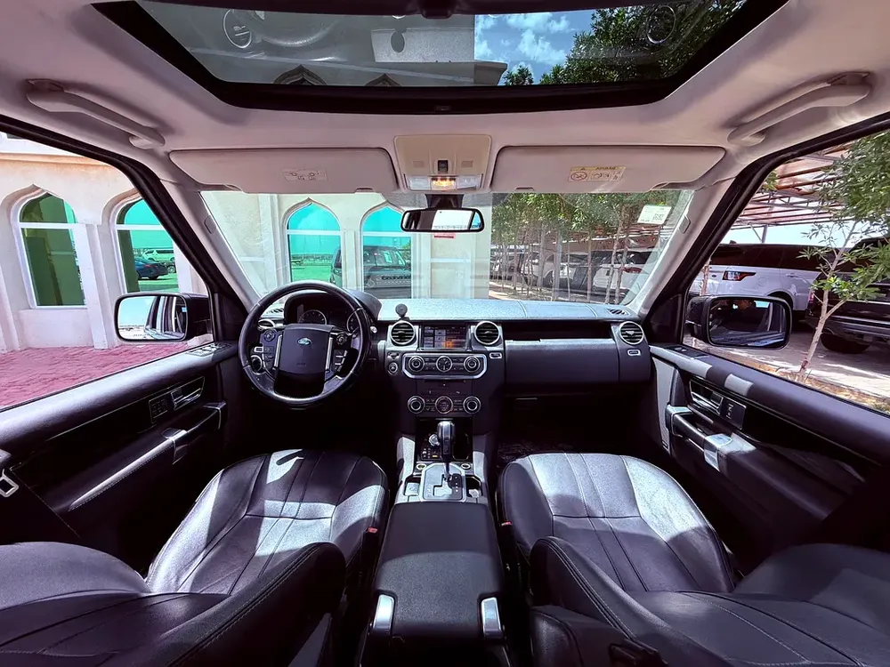 Land Rover LR4 HSE 2013 - GCC Specs - Well Maintained - Image 9