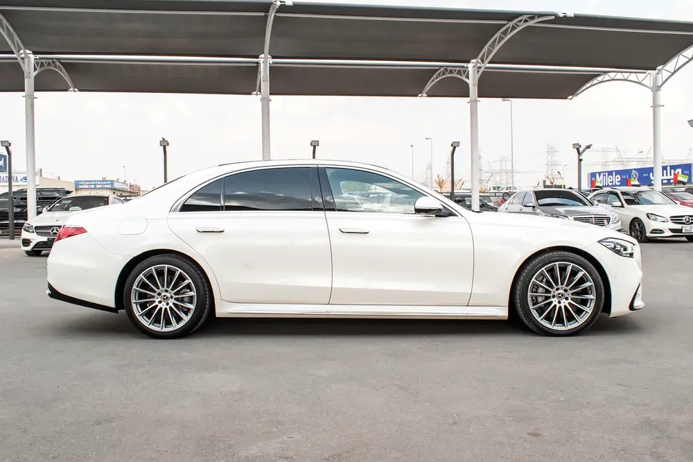 2021 S500L AMG | Full Options | Like New | 11,000 km | Fresh Japan Import - Image 5