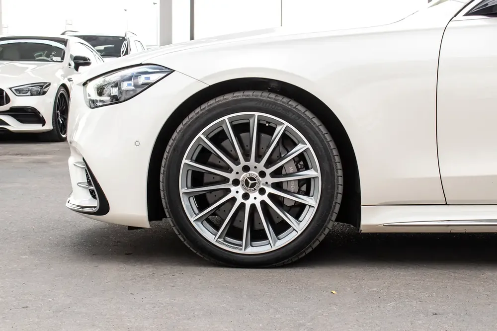 2021 S500L AMG | Full Options | Like New | 11,000 km | Fresh Japan Import - Image 6