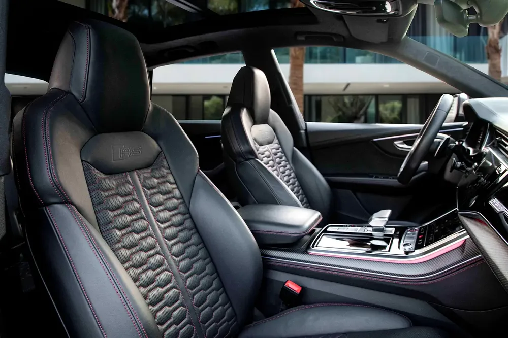 5,875 P.M |  RSQ8 | 0% Downpayment | AUDI HISTORY | UNDER WARRANTY! - Image 11
