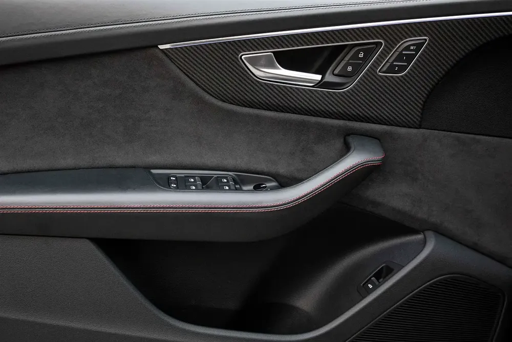 5,875 P.M |  RSQ8 | 0% Downpayment | AUDI HISTORY | UNDER WARRANTY! - Image 13