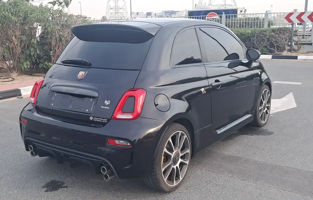 ABARTH 695 TURISMO 2023 FREE SERVICES + WARRANTY AGENCY AL GHANDI +ORGINAL PAINT 100% 1ST OWNER - Image 7