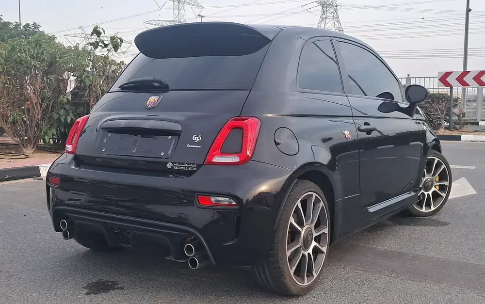 ABARTH 695 TURISMO 2023 FREE SERVICES + WARRANTY AGENCY AL GHANDI +ORGINAL PAINT 100% 1ST OWNER - Image 8