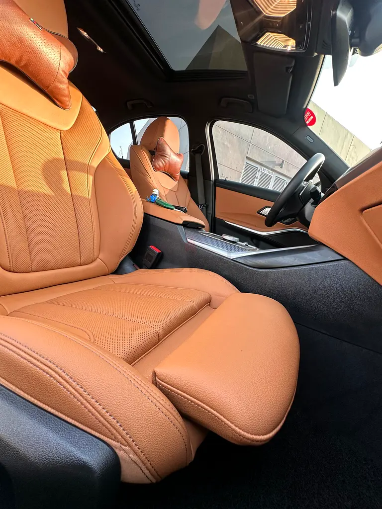 2023 BMW 3-Series 320i M-Package | Korean Specs | Immaculate Condition - Image 11