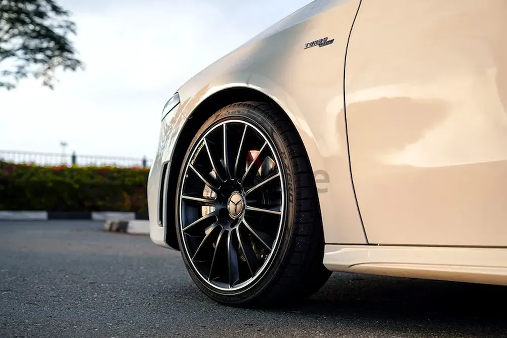 2022 Mercedes-Benz AMG GT 53 4MATIC+ - European Specs - Image 4