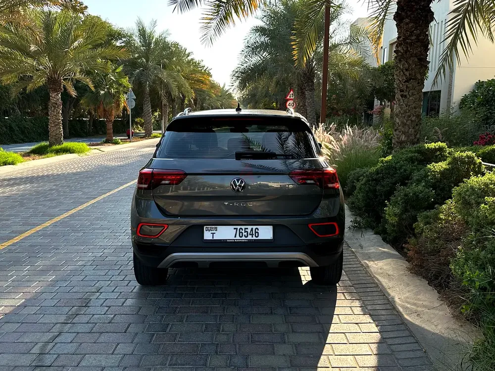 2023 Volkswagen T-Roc Style | GCC Specs | Low Mileage | WhatssApp only | Отличный автомобиль - Image 4