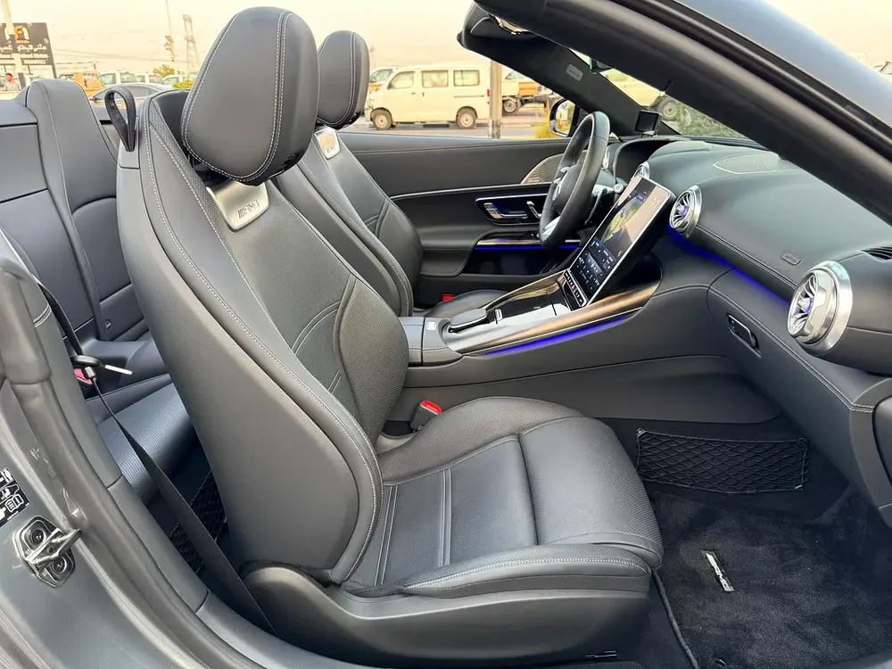 MERCEDES BENZ SL63 AMG MODEL 2023 (900KM ONLY) - Image 11